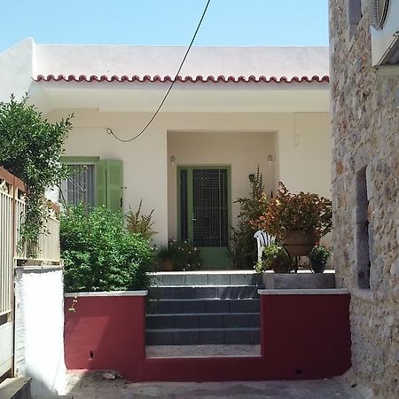 Danesi House Leonídion Exterior foto